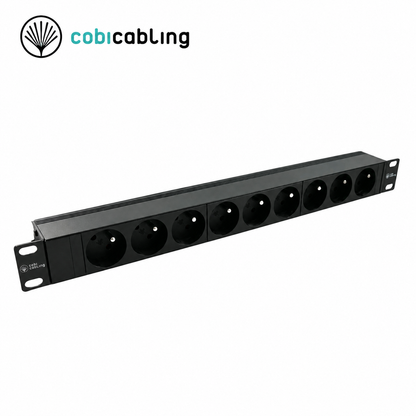 AC30-1001 — PDU 1U/19" 9x230V z bolcem 16A 3m
