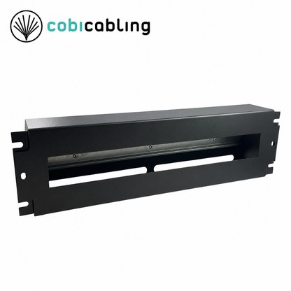 A00-0031 — Panel dystrybucji napięć 3U 19" z jedną listwą DIN czarny