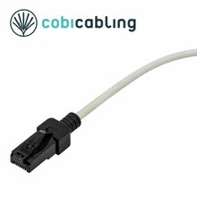 Patchcord CobiCabling Slim kat. 6A U/UTP LSOH — zdjęcie główne z logo CobiCabling